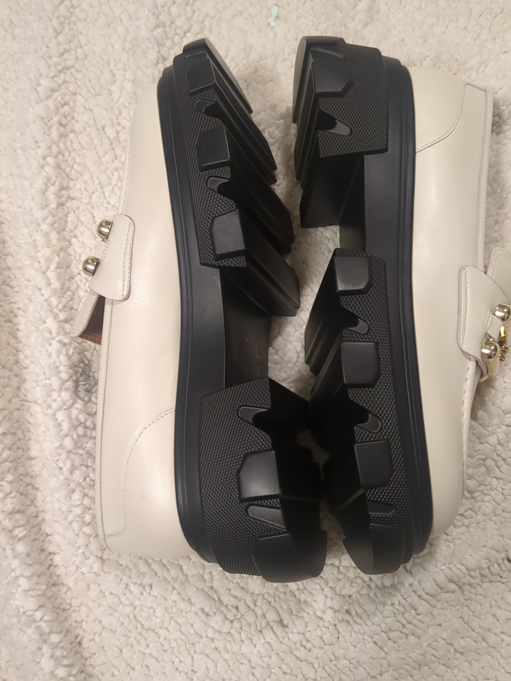 Lisa & Vicky Decide-V Loafer Moccasin Women’s Size 9 NWOT Winter White Gold - Picture 5 of 14